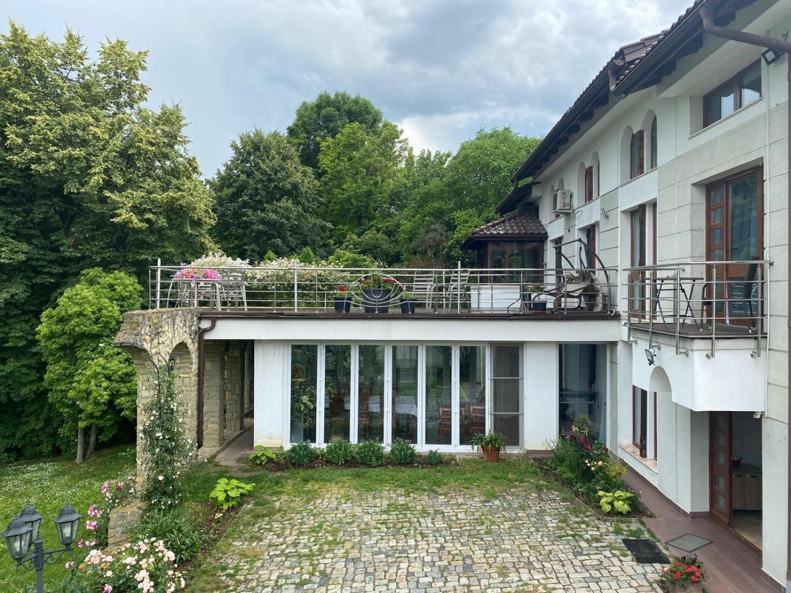 Rapsodia Pension Suceava Dış mekan fotoğraf