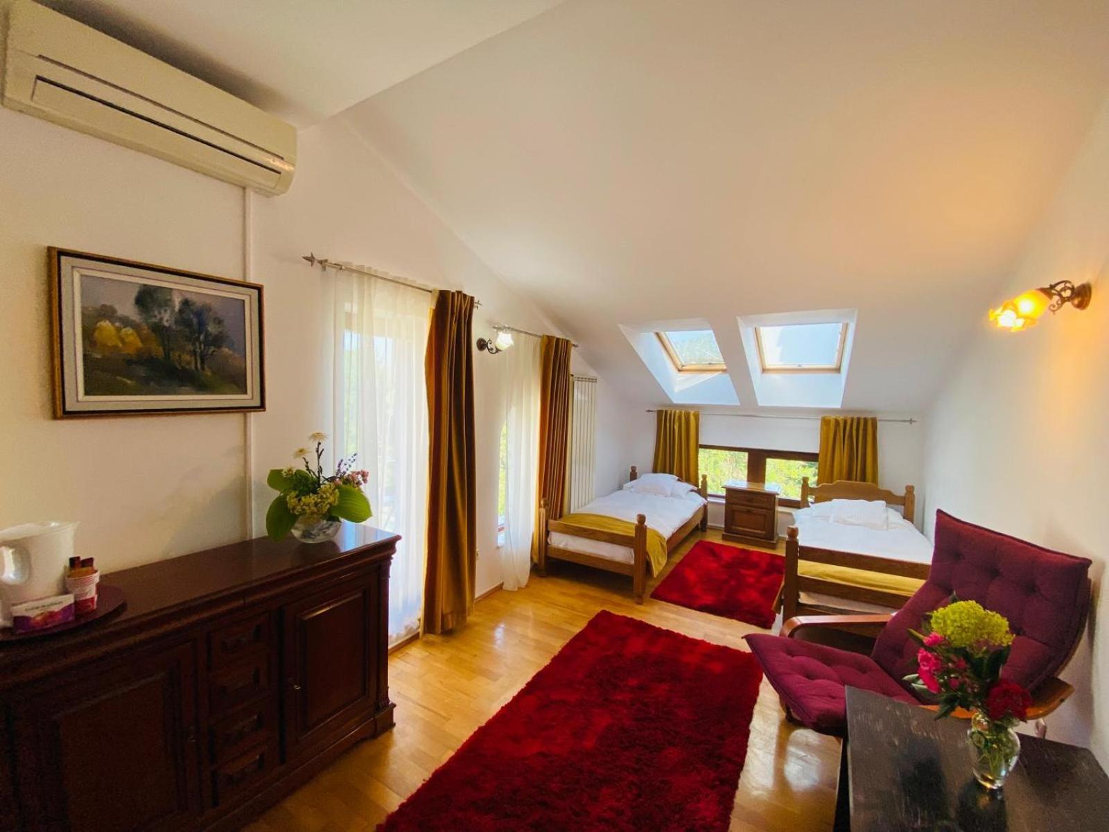 Rapsodia Pension Suceava Dış mekan fotoğraf